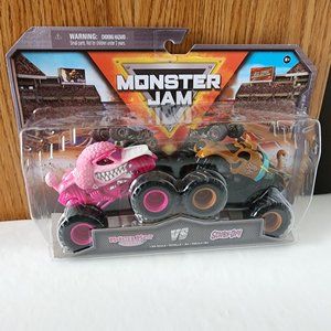 Monster Mutt Poodle Vs. Scooby Doo 1:64 Monster Trucks 2 Pack Monster Jam